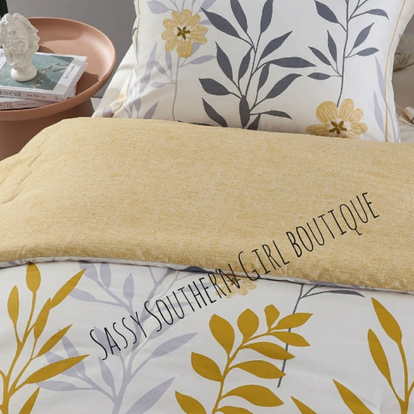 🆕⭐White yellow floral cotton reversible comforter set - Picture 2 of 11
